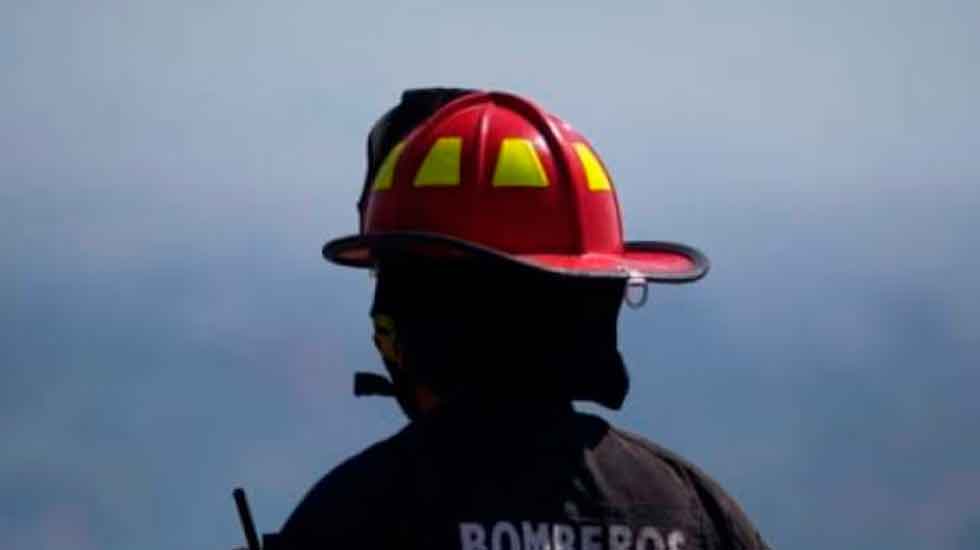 Bomberos quedaron con hipotermia mientras rescataban personas