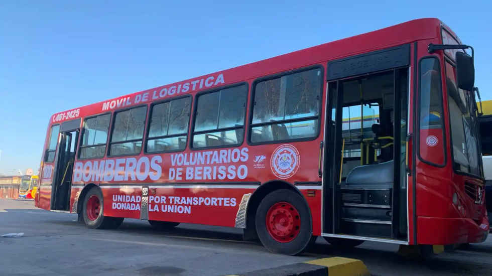 Bomberos de Berisso presentaron dos nuevas unidades