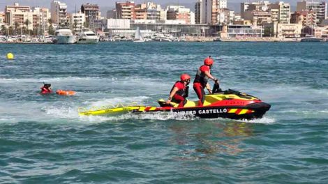 Los bomberos de Castellón estrenan moto acuática