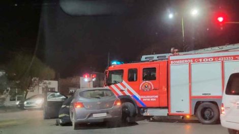 Chocaron un camión de Bomberos voluntarios y un auto