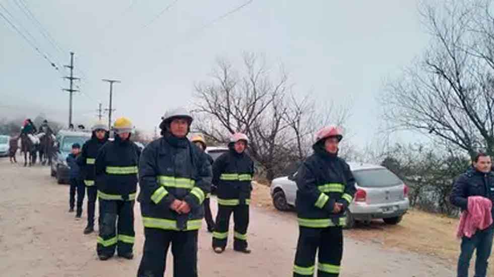 Bomberos Voluntarios suspendieron sus actividades