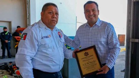 Bomberos de Delicias celebran su día con emotiva ceremonia