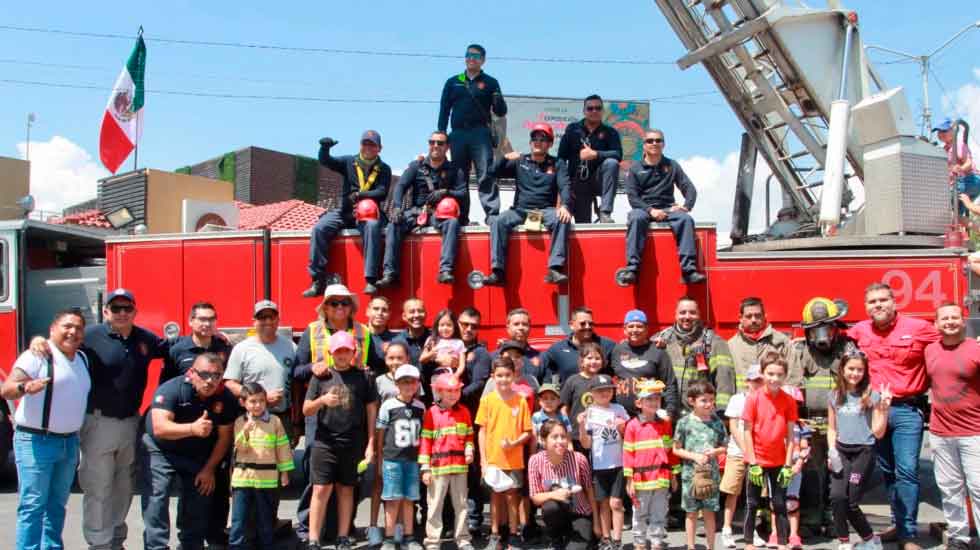 Muestran bomberos destrezas y habilidades