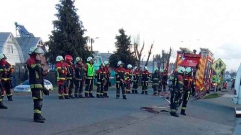 Voluntario de Bomberos resulta lesionado tras explosión de batería