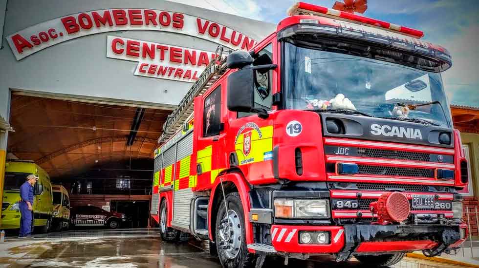 Bomberos salvaron la vida de dos bebés que no podían respirar