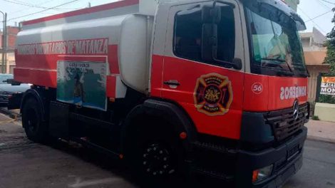 Bomberos Voluntarios de La Matanza sumó un camión cisterna