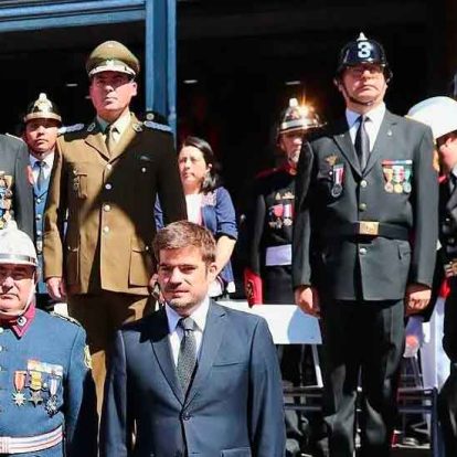 Bomberos prohíbe uso de uniforme y cargo con fines políticos