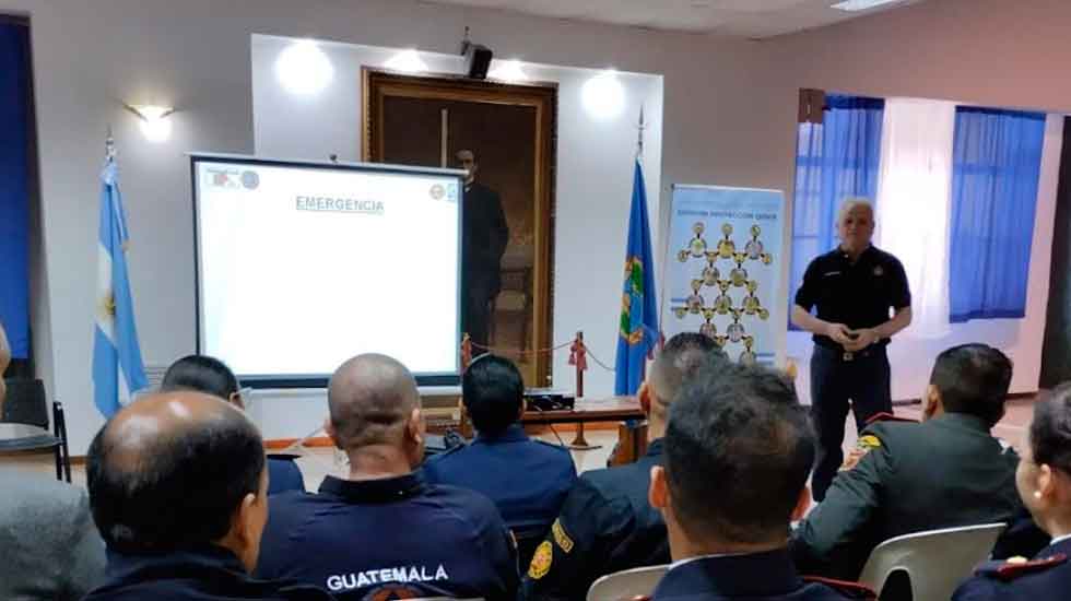 Curso Avanzado sobre Asistencia y Protección ante Emergencias Químicas