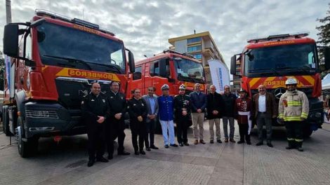 Cuerpos de Bomberos adquieren tres carros aljibes