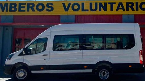 Bomberos Voluntarios de Monte Maíz presentó un nuevo vehículo