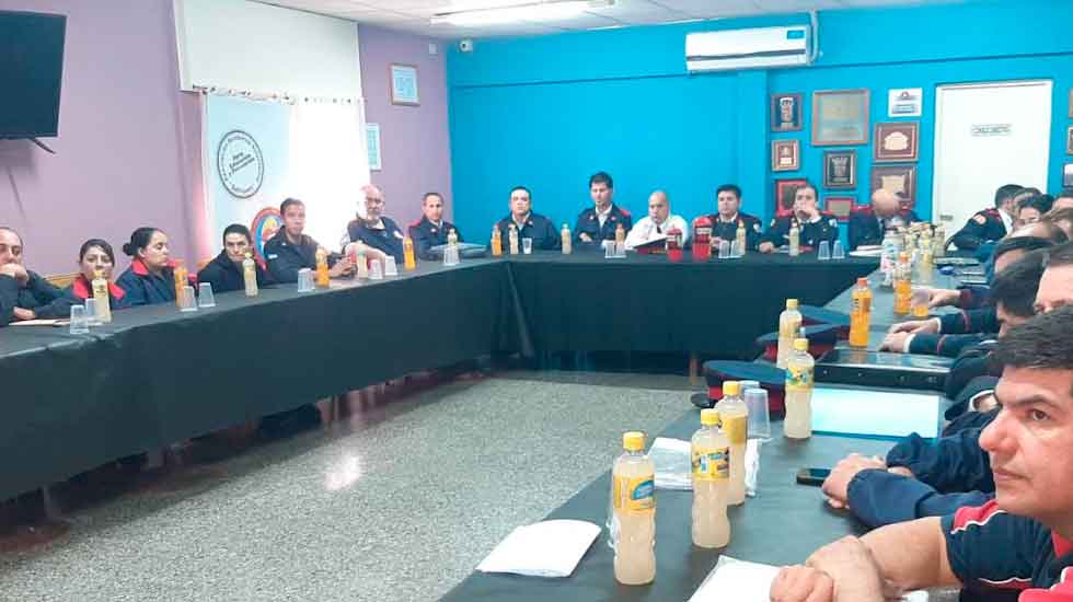 Bomberos de la Región Oeste rindieron el Final de Ética Bomberil