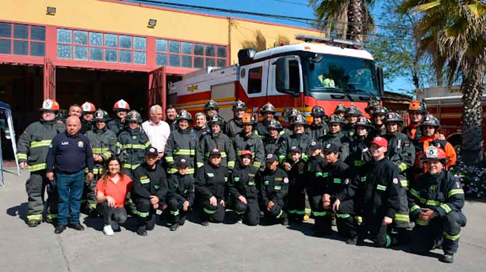 Quinta compañía de Bomberos de Rancagua recibió una nueva unidad