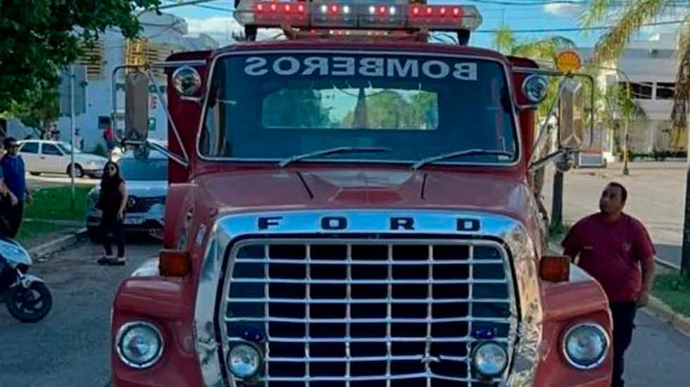 Bomberos voluntarios suman un autobomba al servicio de la comunidad