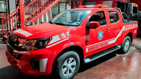 Bomberos de Mostazal Reciben Nueva Camioneta Institucional