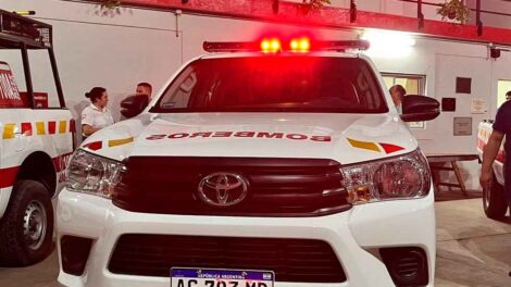 Los Bomberos de Avellaneda presentaron una nueva unidad