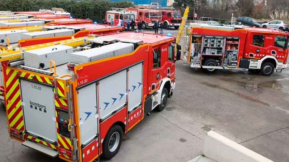 Tres bomberos hospitalizados por una intoxicación de monóxido de carbono