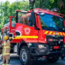 Bomberos de Longaví recibe camión forestal de manos del Gobierno Regional