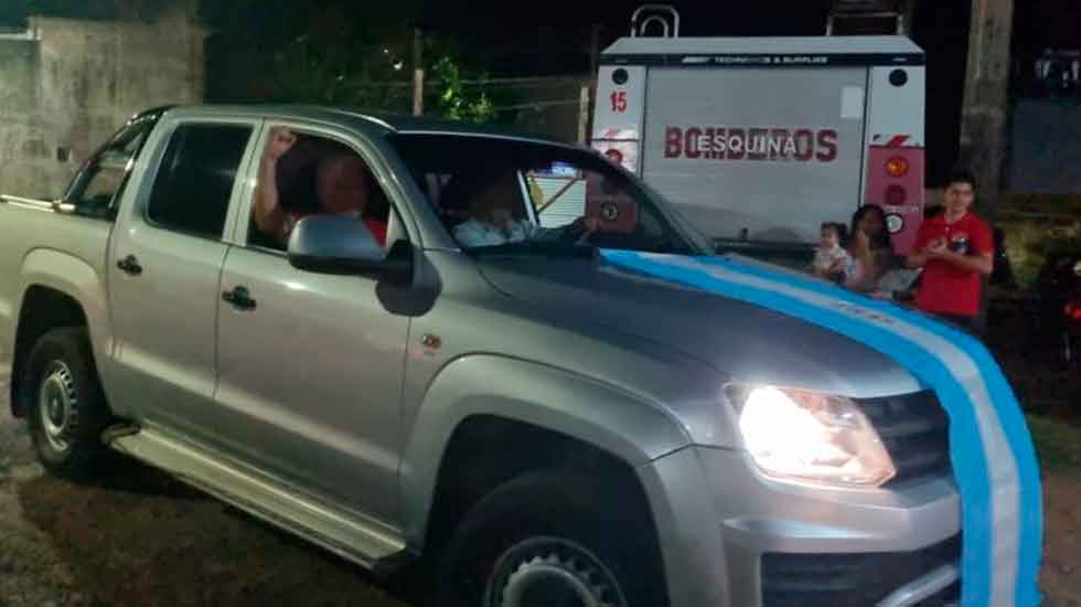 Bomberos Voluntarios de Esquina reciben nueva camioneta