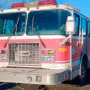 Camión de bomberos chocó contra caseta de cobro