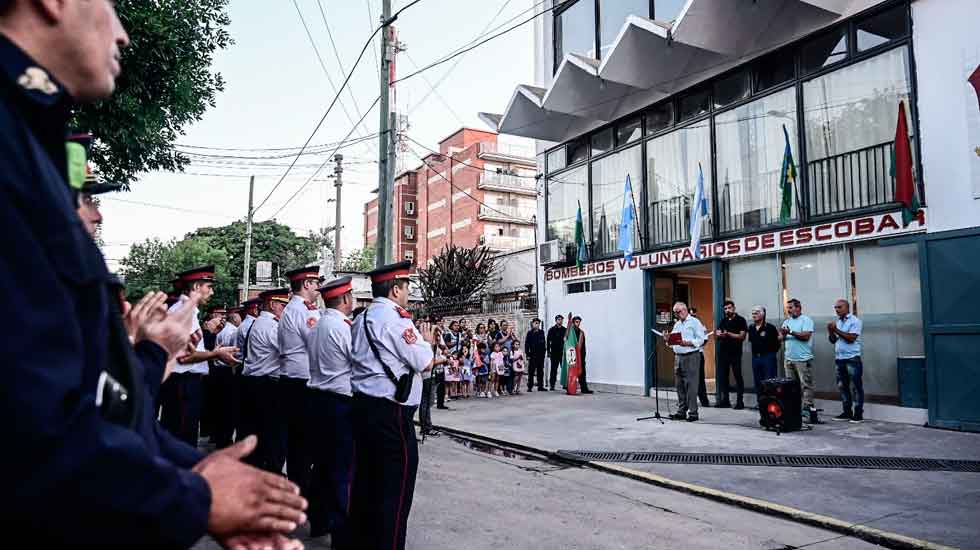 Inauguran un espacio conmemorativo a 20 años de la pérdida de dos héroes