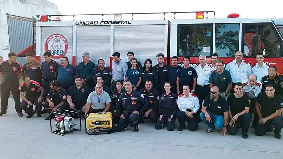 Bomberos Voluntarios de Gardey presentaron su nueva unidad forestal