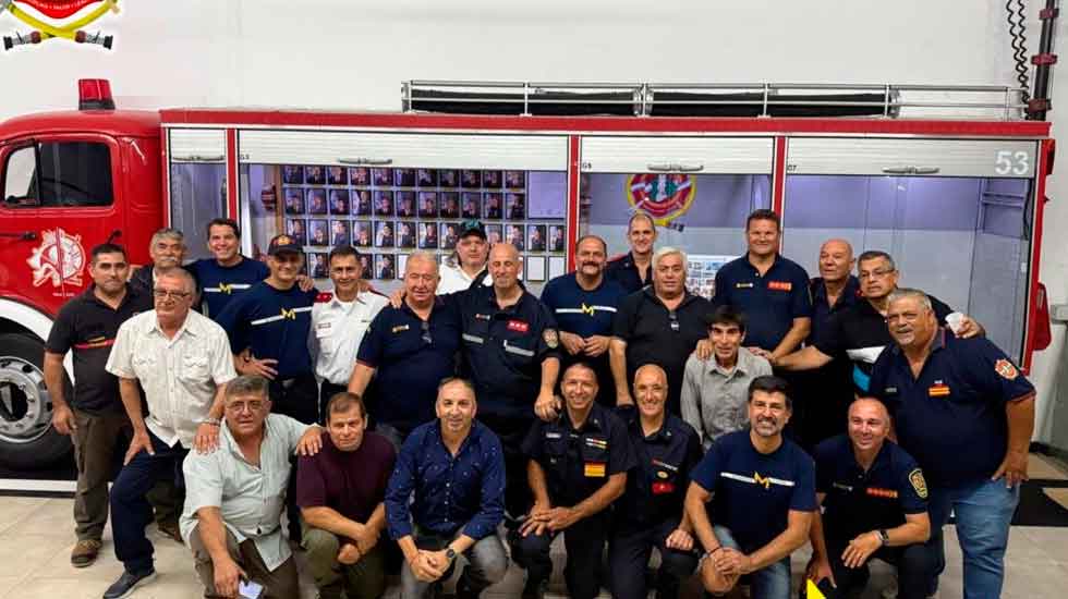 Bomberos Voluntarios de Moreno Inauguraron el Cuadro de Honor