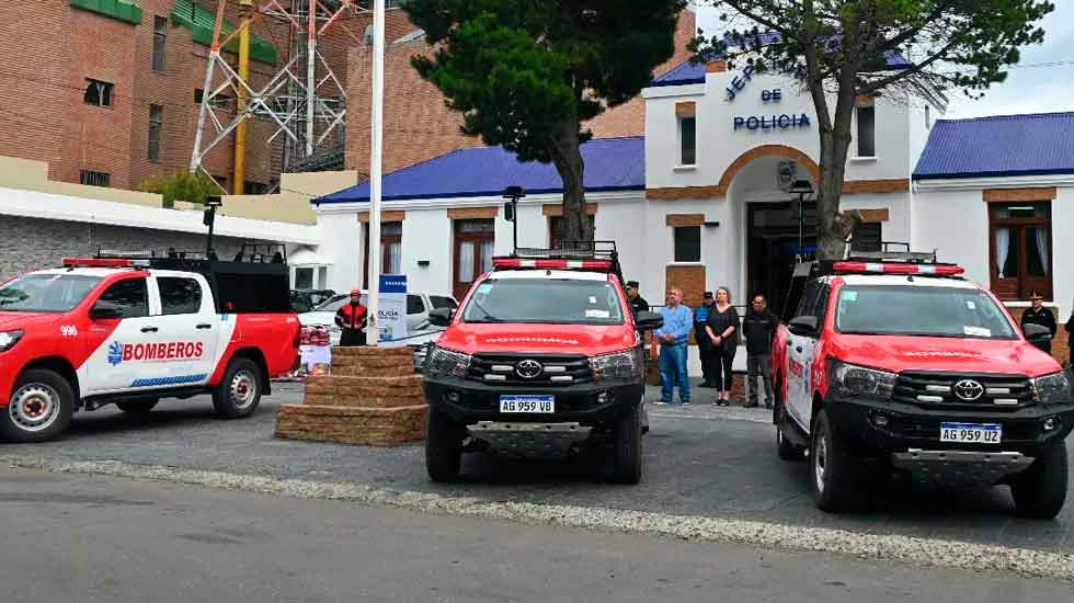 Bomberos de El Chaltén reciben una nueva unidad de rescate