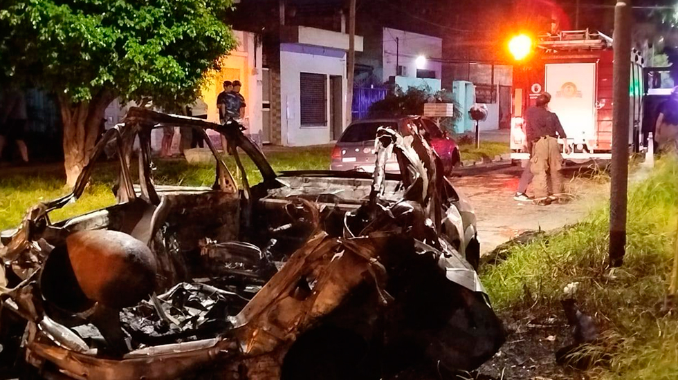 Explosión de Cilindro de GNC deja dos bomberos heridos